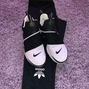 Youth/Women’s Nike presto